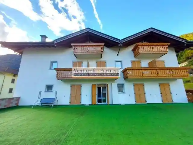 Palazzo - Edificio in vendita a Sella Giudicarie