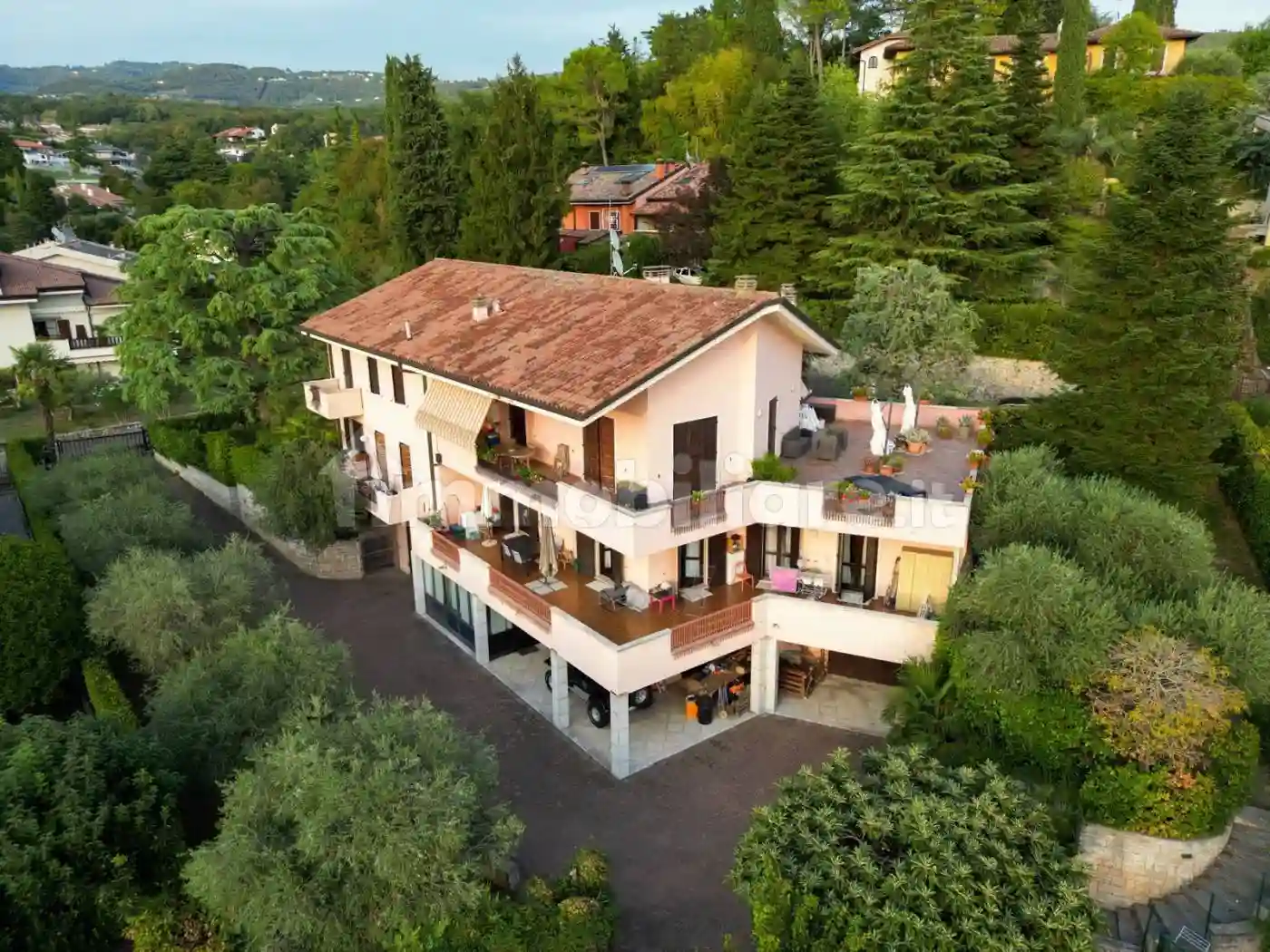Villa - foto 2