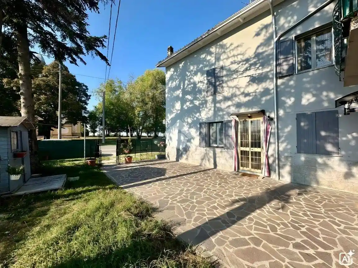 Casa indipendente in vendita a Novellara