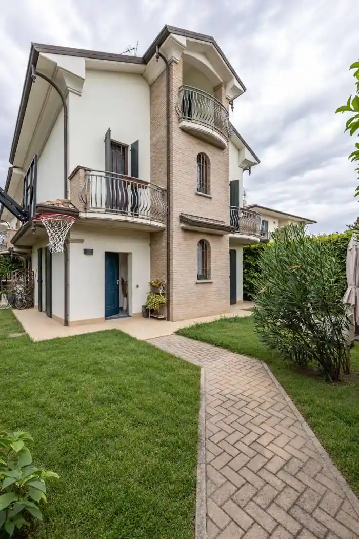 Villetta a schiera in vendita a Forlì