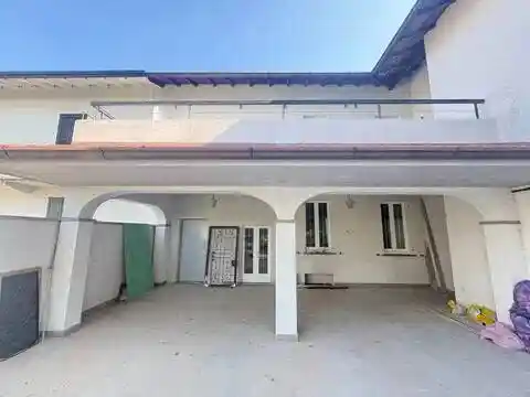 Villa in vendita a Somma Lombardo