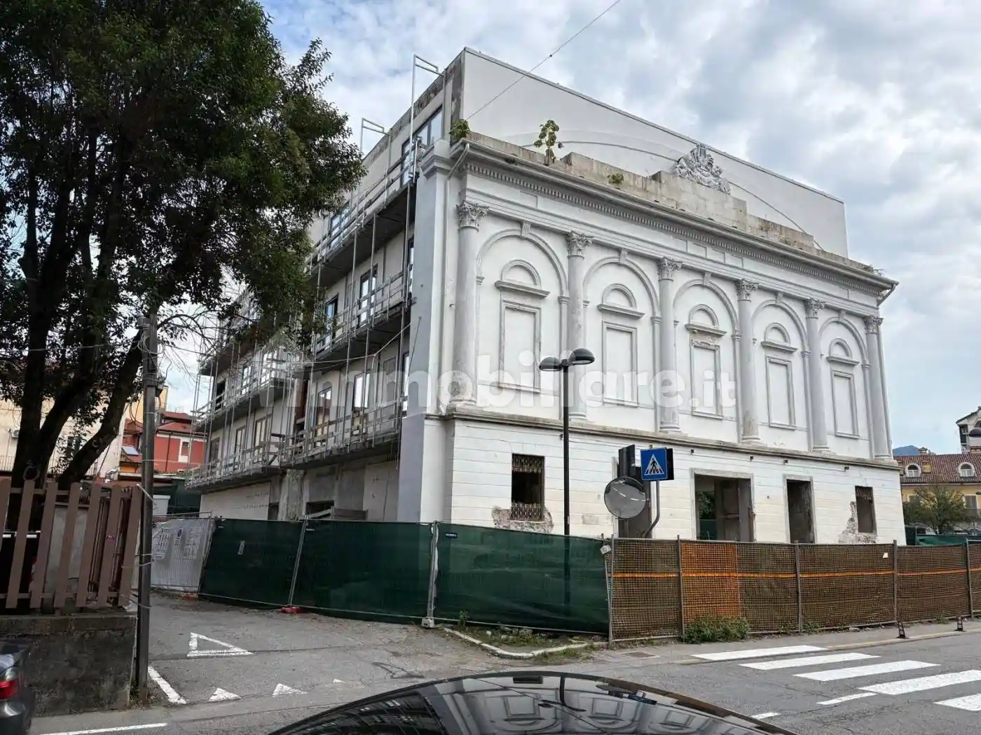 Palazzo - Edificio in vendita a Verbania