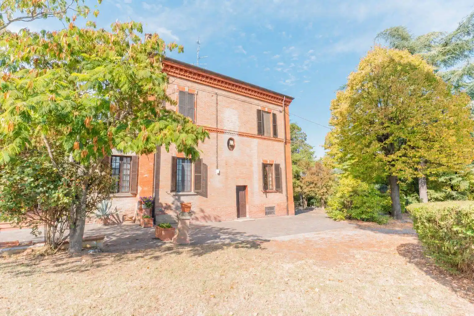 Villa in vendita a Casalecchio di Reno