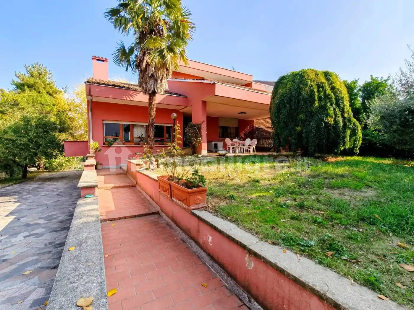 Villa in vendita a Parma