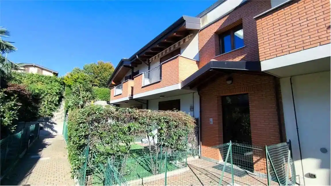 Appartamento in vendita a Guanzate
