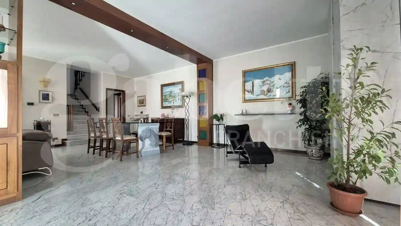Villa - foto 5