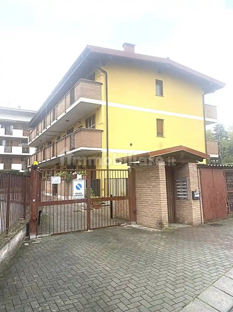 Appartamento in vendita a Cesano Boscone