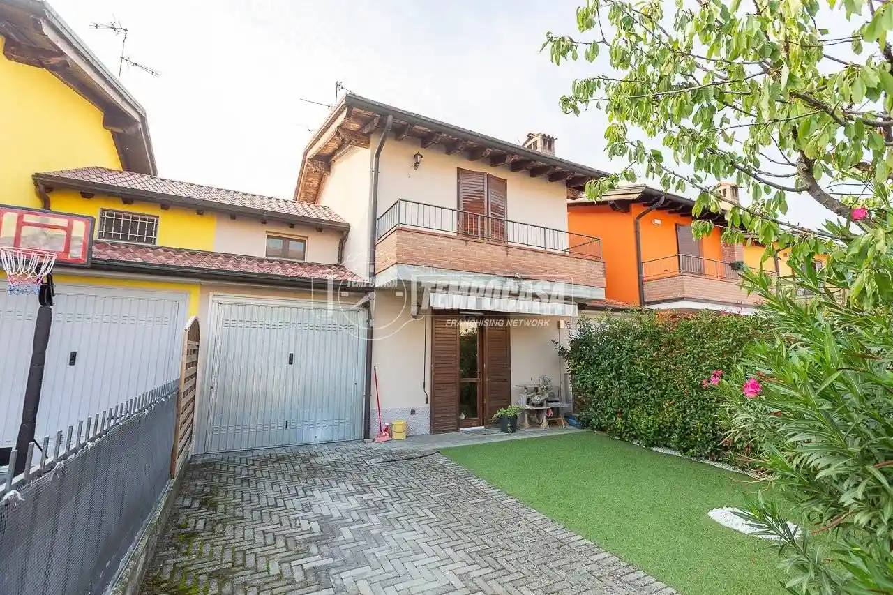 Villa in vendita a Pianengo