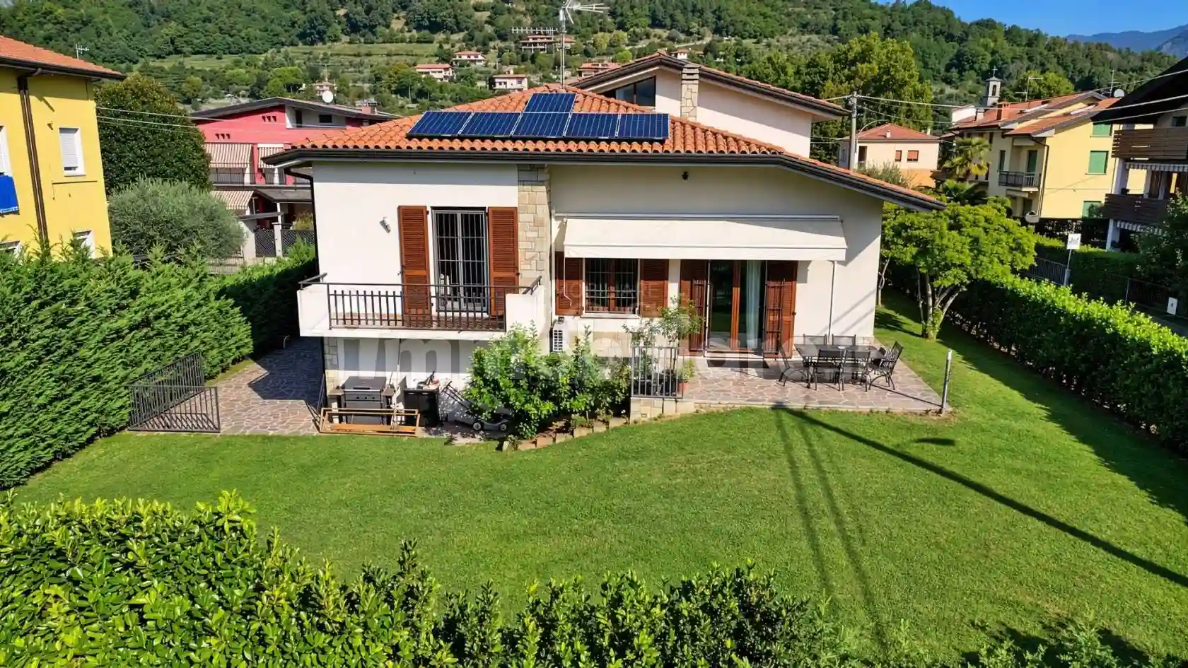Villa - foto 2