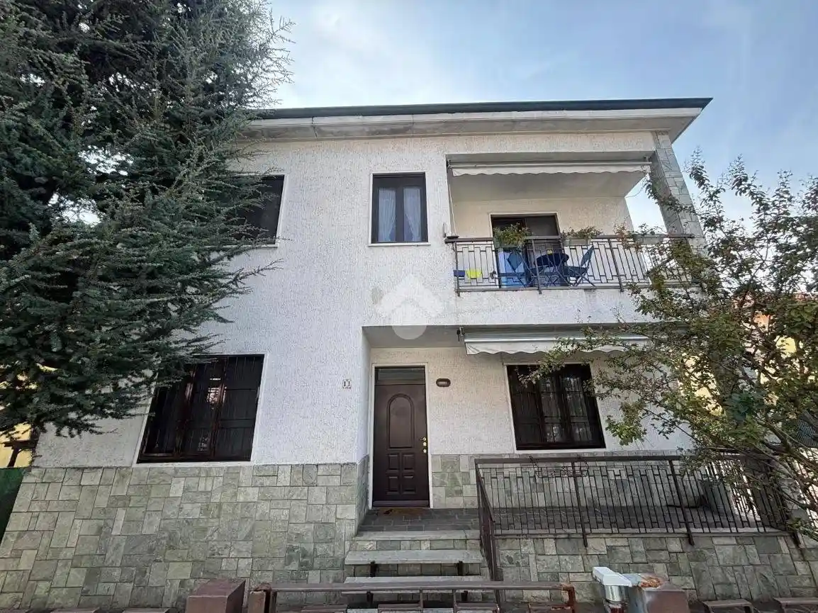 Villa in vendita a Rho