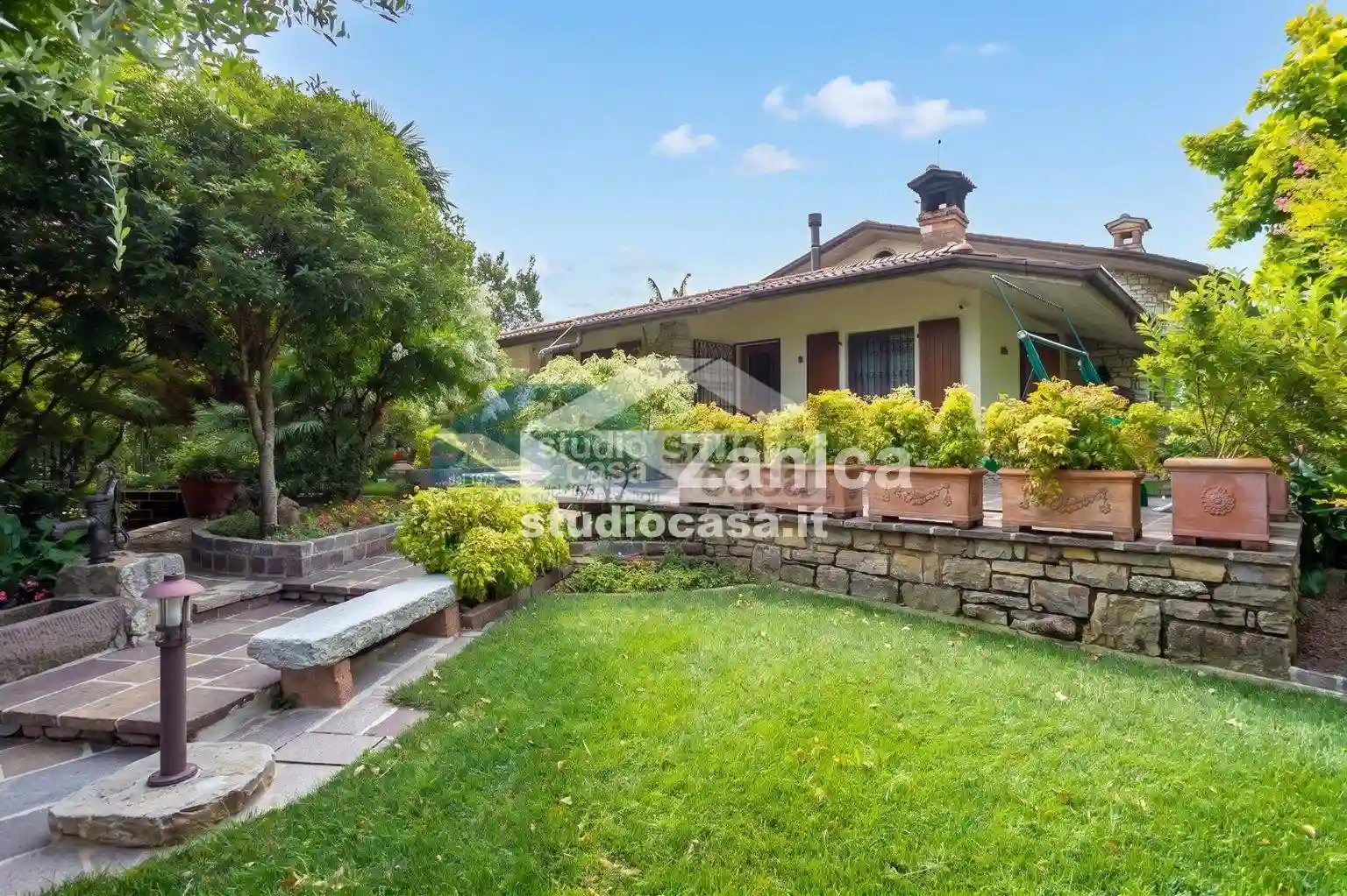 Villa - foto 2