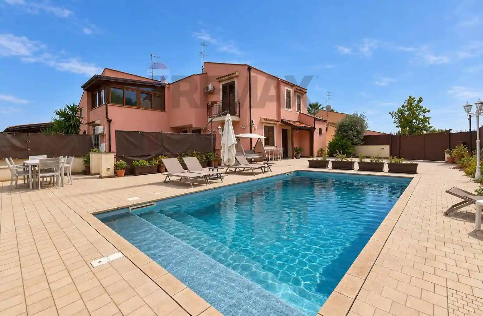 Villa - foto 2