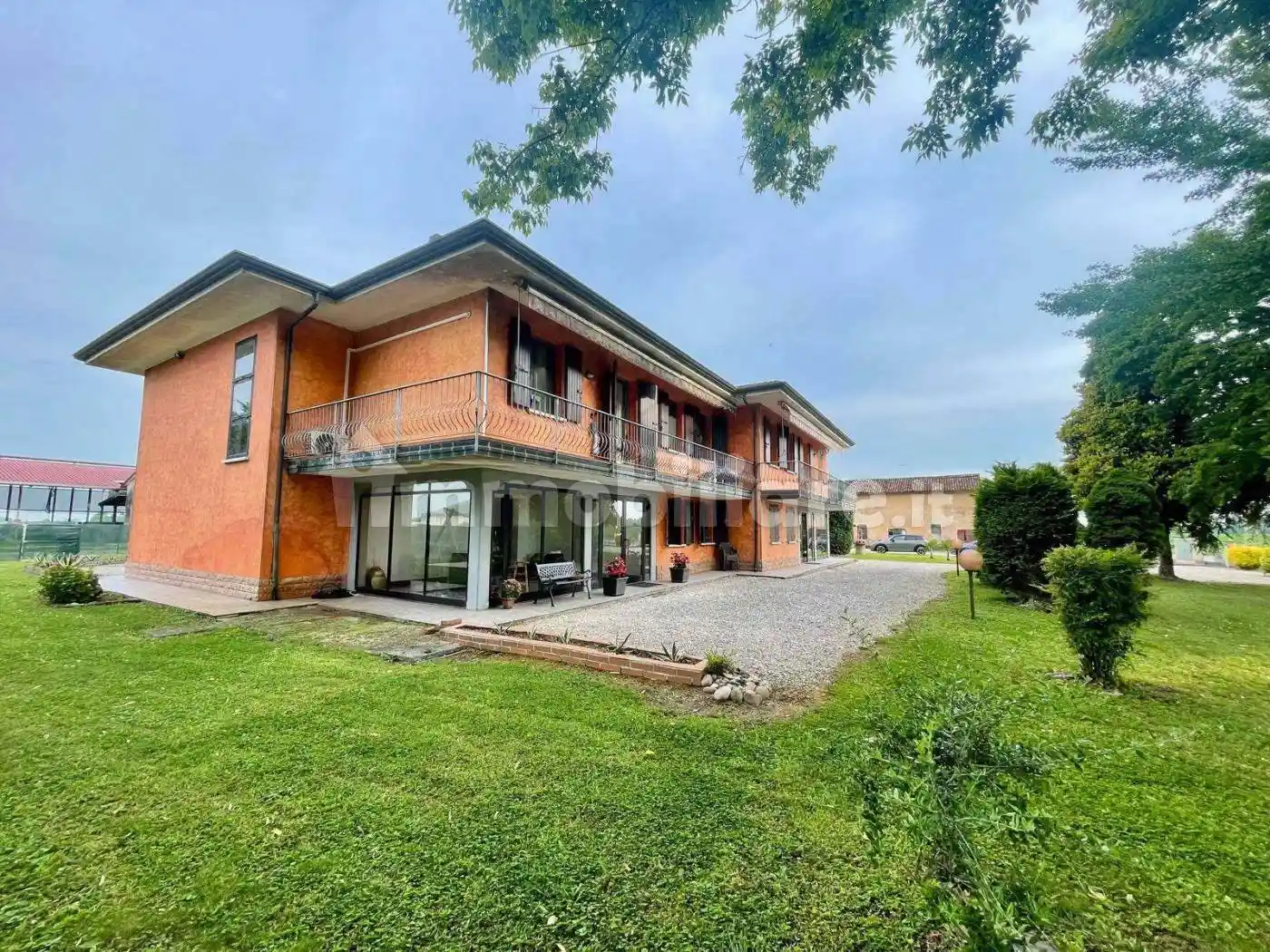 Villa in vendita a Rodigo