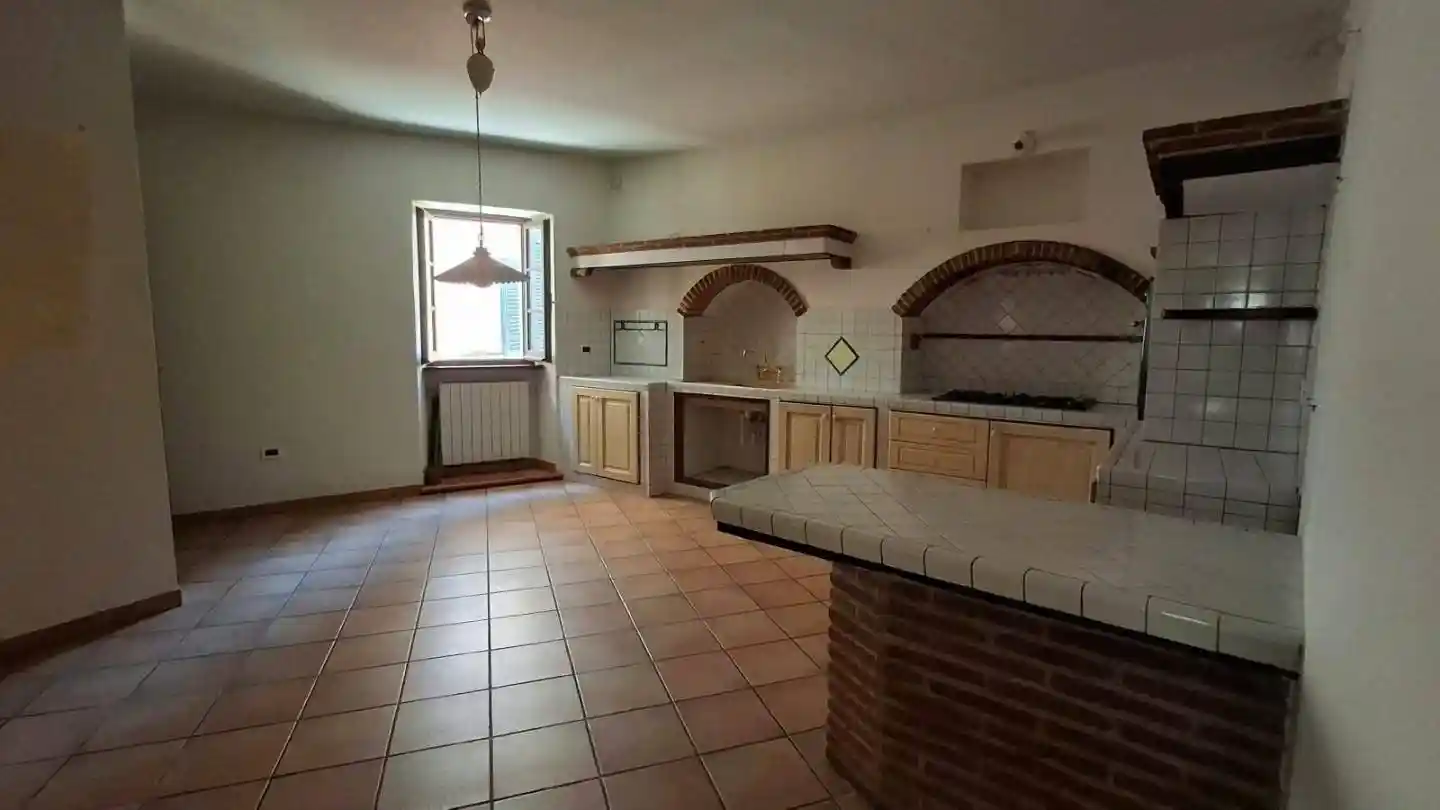 Casa indipendente in vendita a Pescia