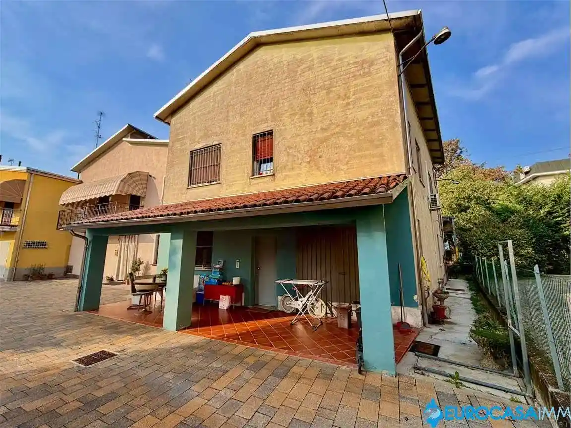 Casa indipendente in vendita a Rio Saliceto