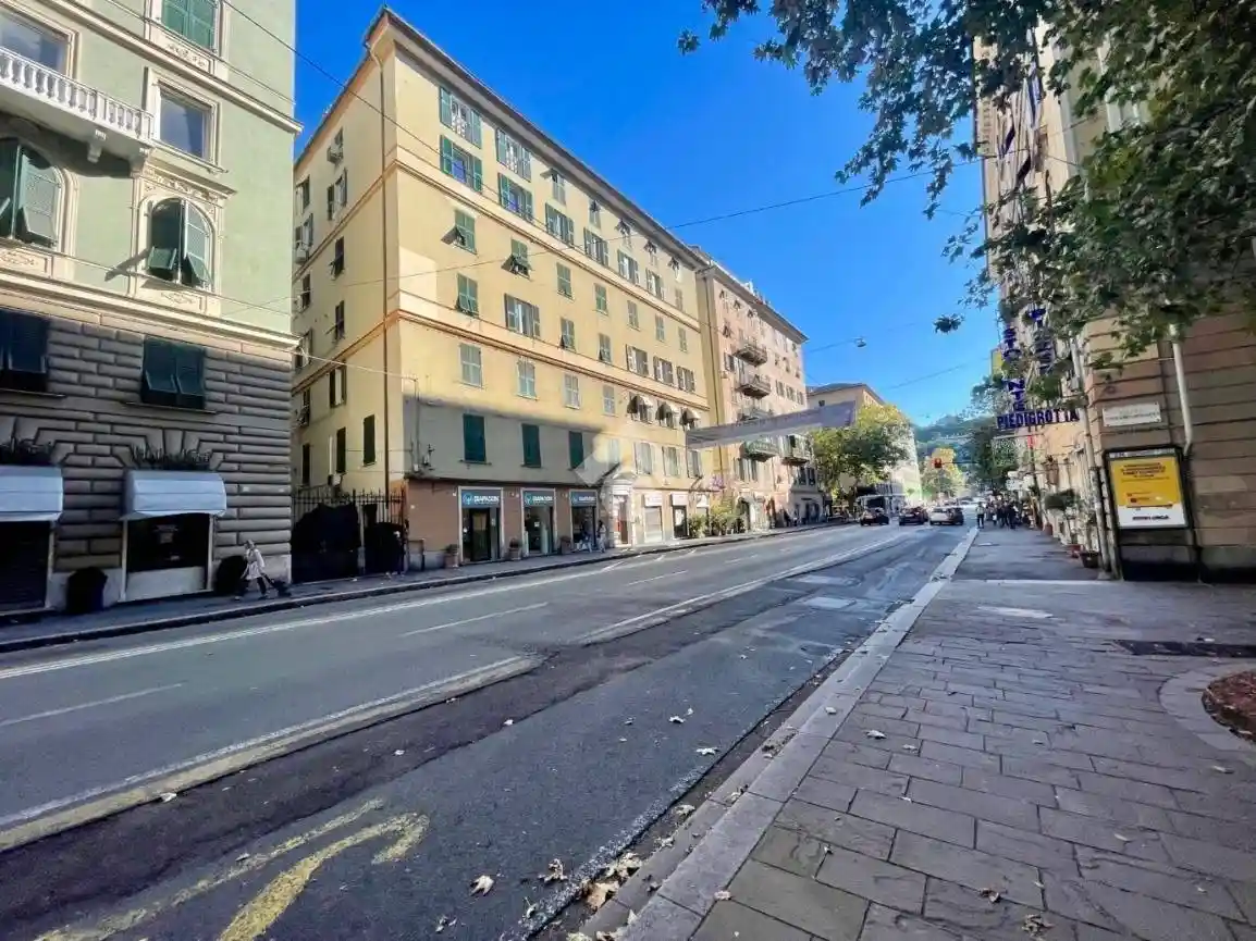 Appartamento in vendita a Genova