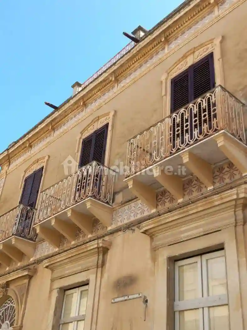 Palazzo - Edificio - foto 2