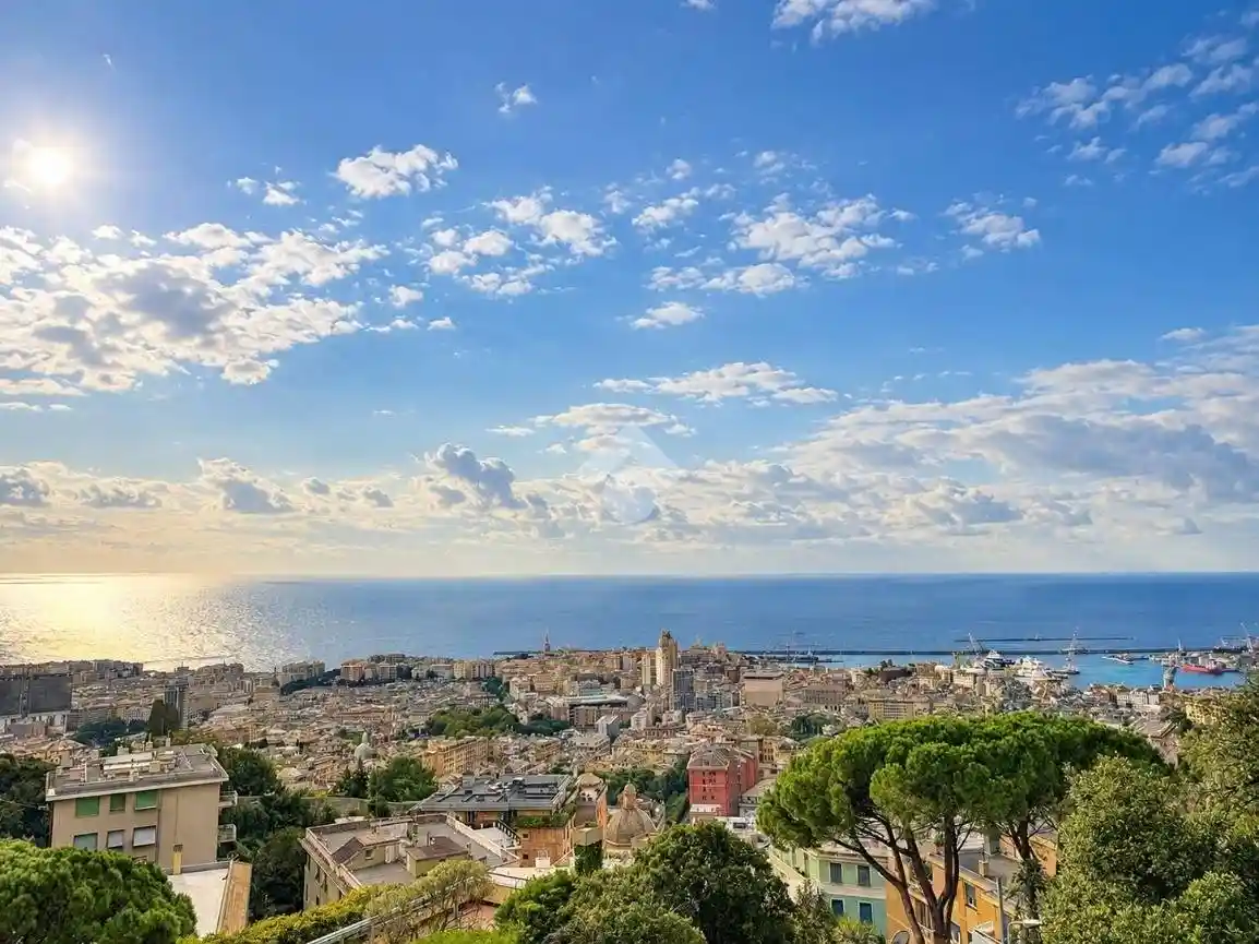 Appartamento in vendita a Genova