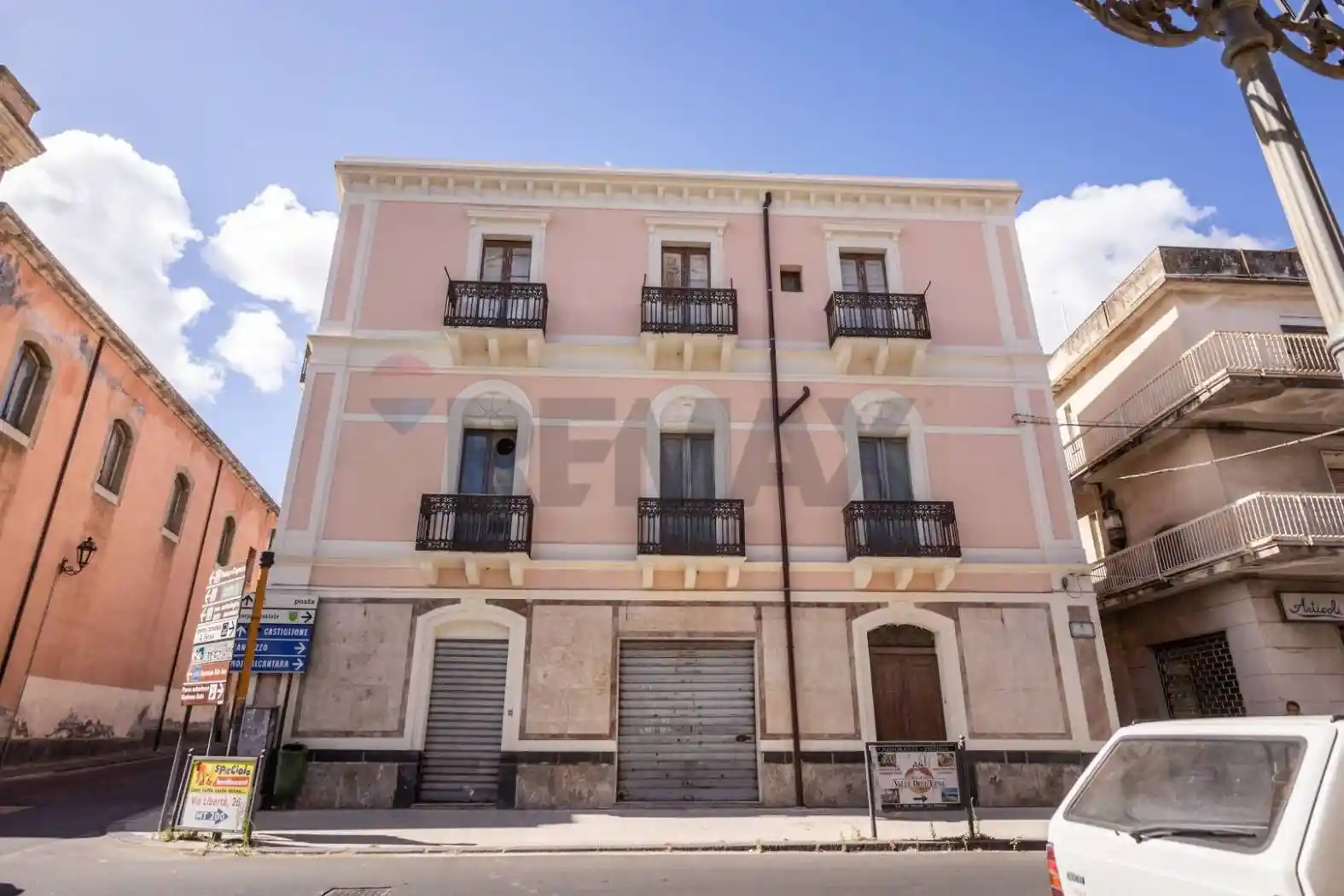 Casa indipendente in vendita a Francavilla di Sicilia