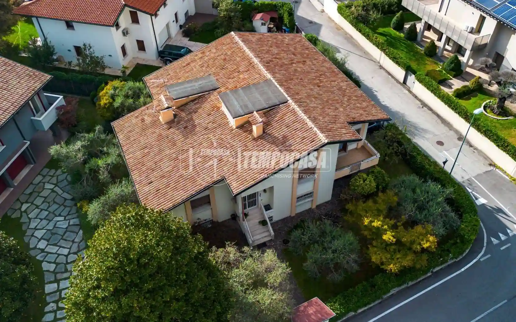 Villa - foto 2
