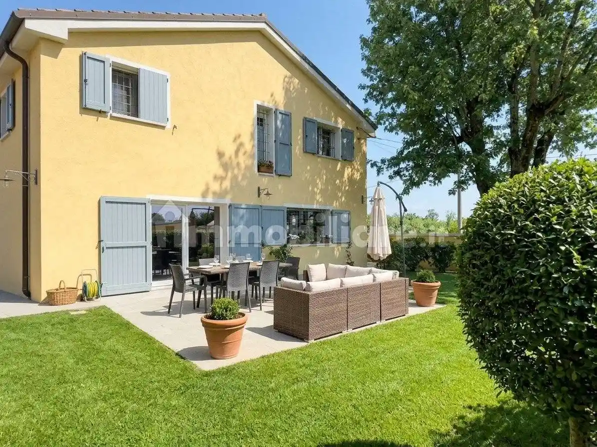 Villa in vendita a Modena