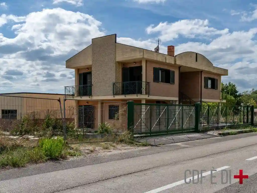 Villa - foto 2