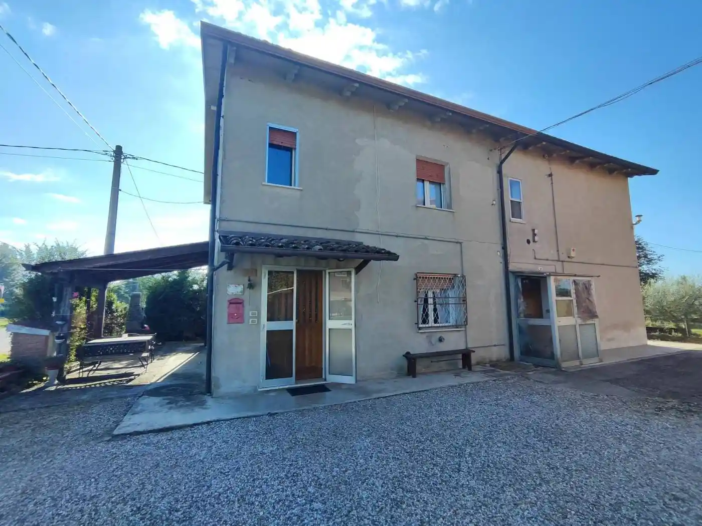 Casa indipendente in vendita a Cento