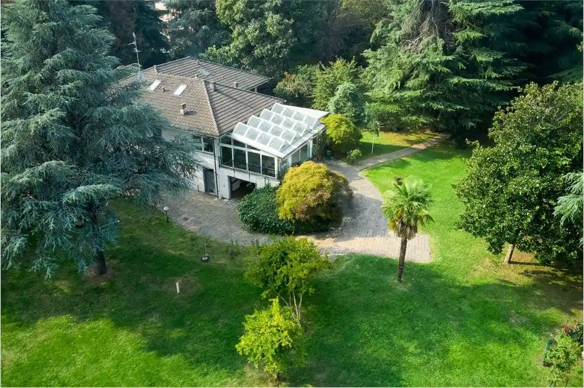 Villa in vendita a Paderno Dugnano