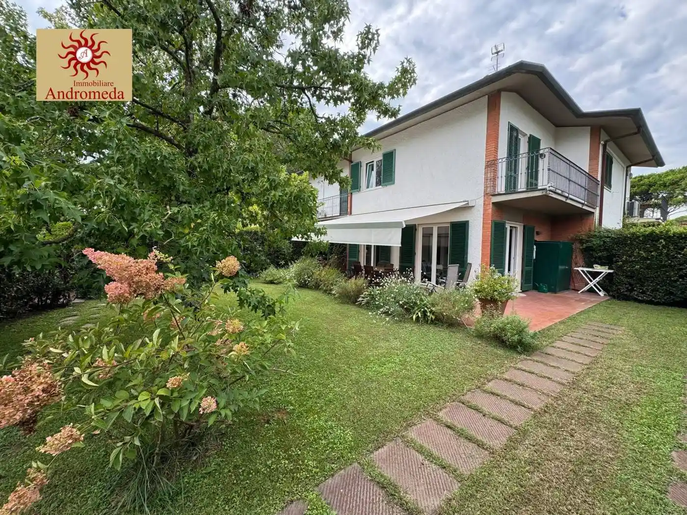Villa in vendita a Forte dei Marmi