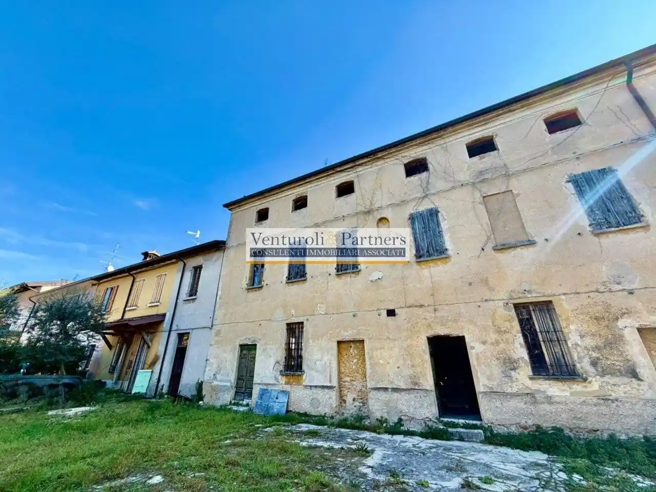 Rustico - Casale in vendita a Lonato del Garda