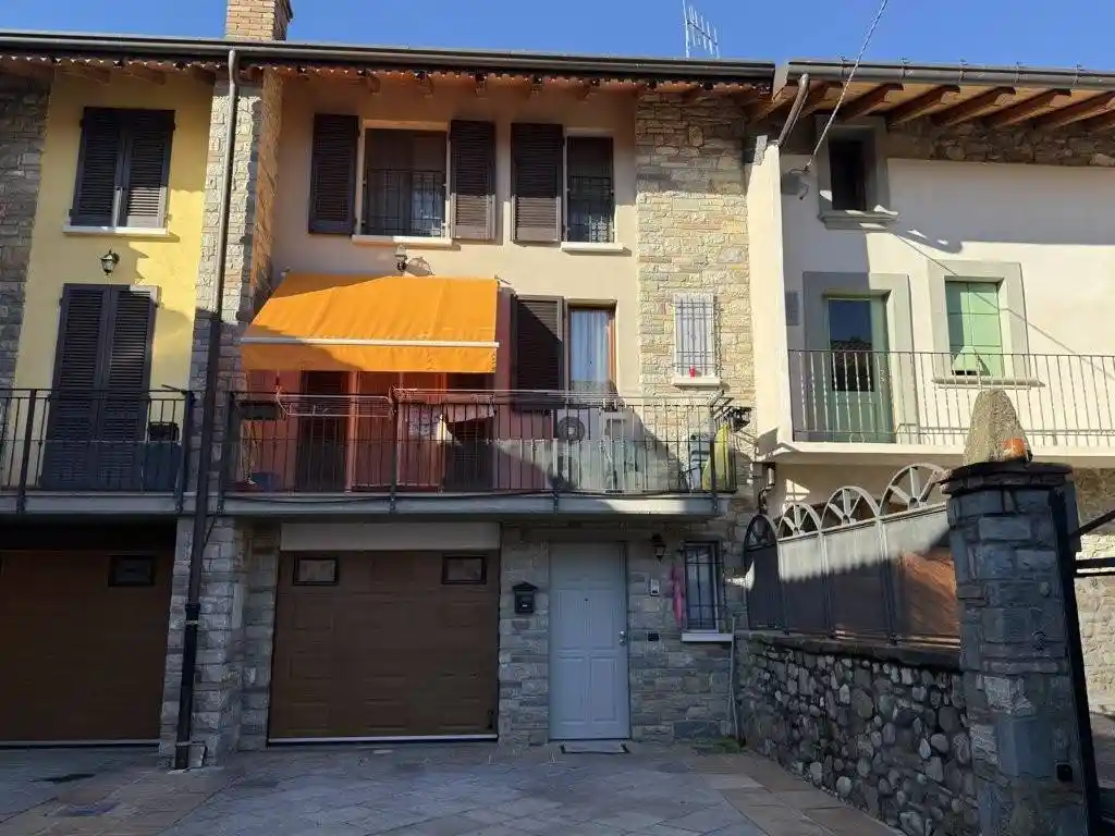 Casa indipendente in vendita a Villongo