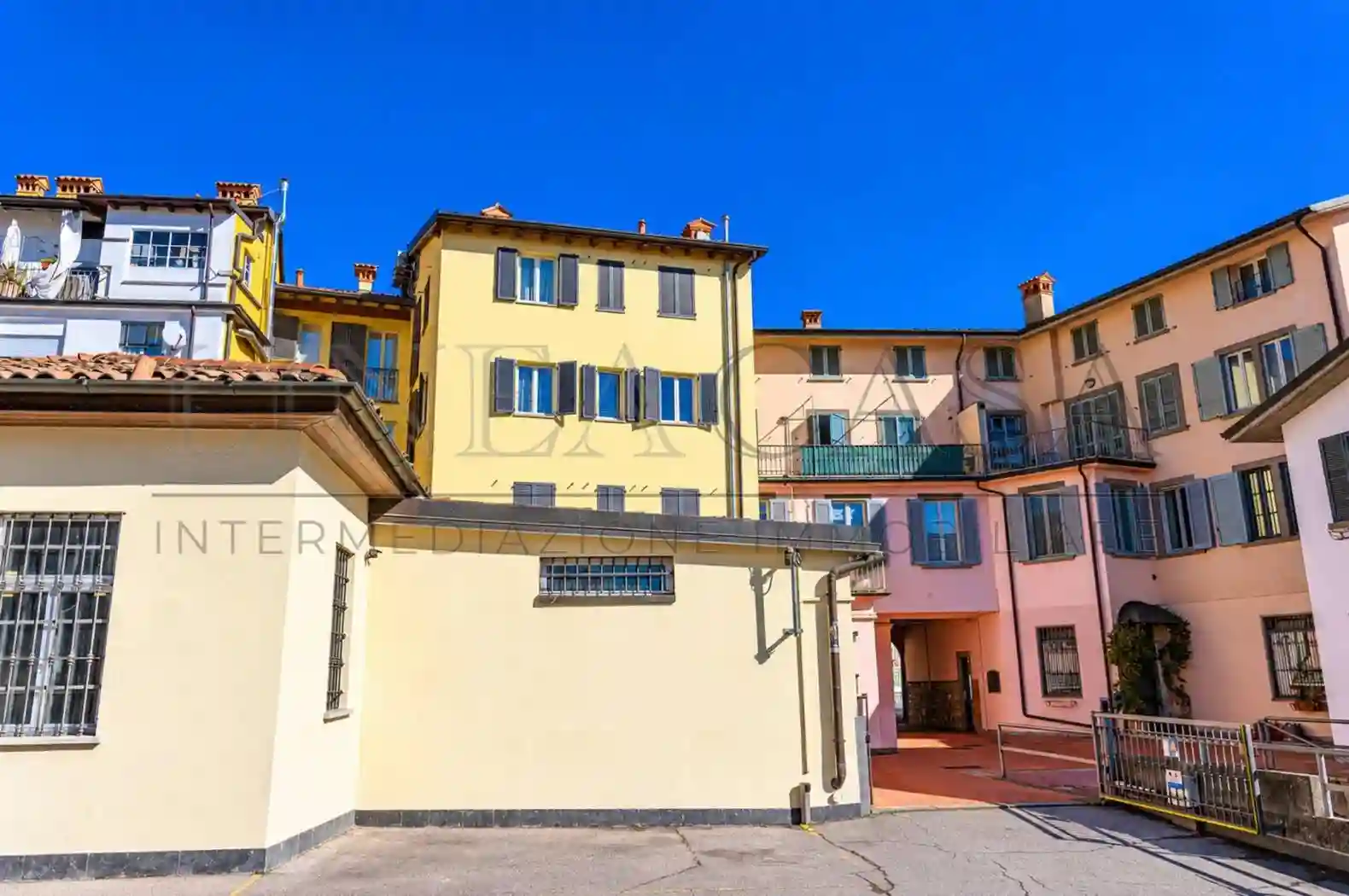 Palazzo - Edificio - foto 2
