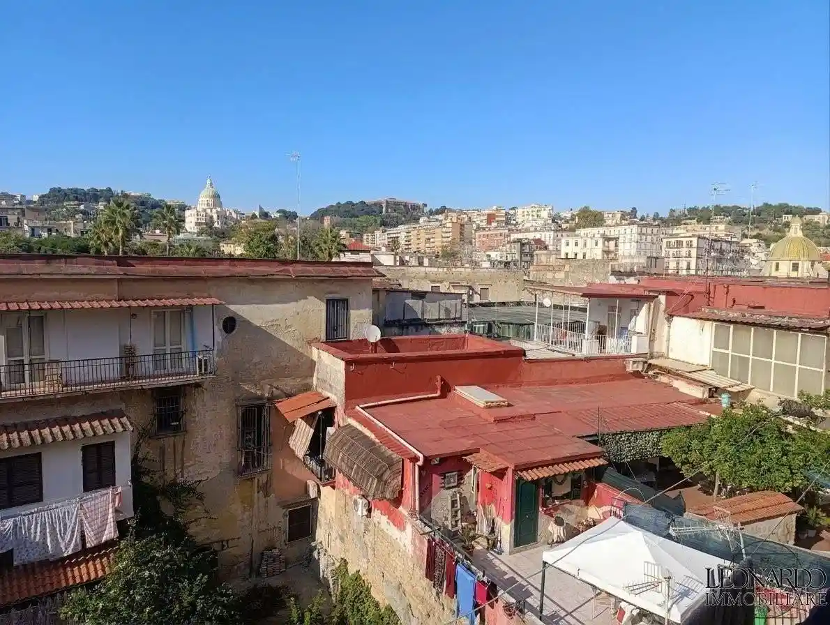 Appartamento in vendita a Napoli