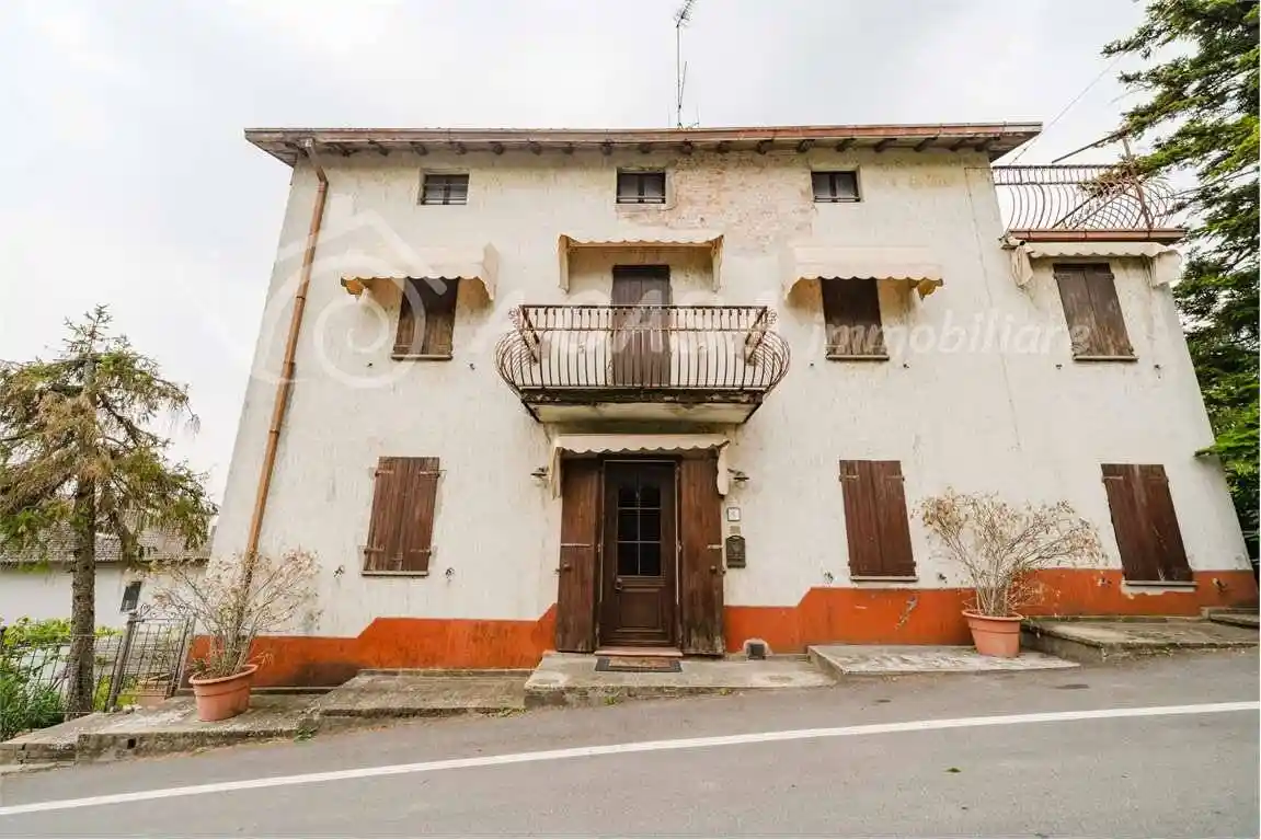 Appartamento in vendita a Medesano