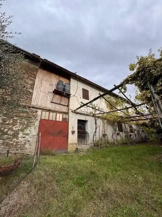 Villa in vendita a Dego
