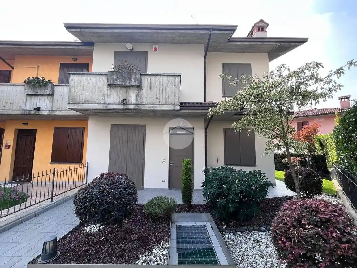Villetta a schiera in vendita a Cazzago San Martino