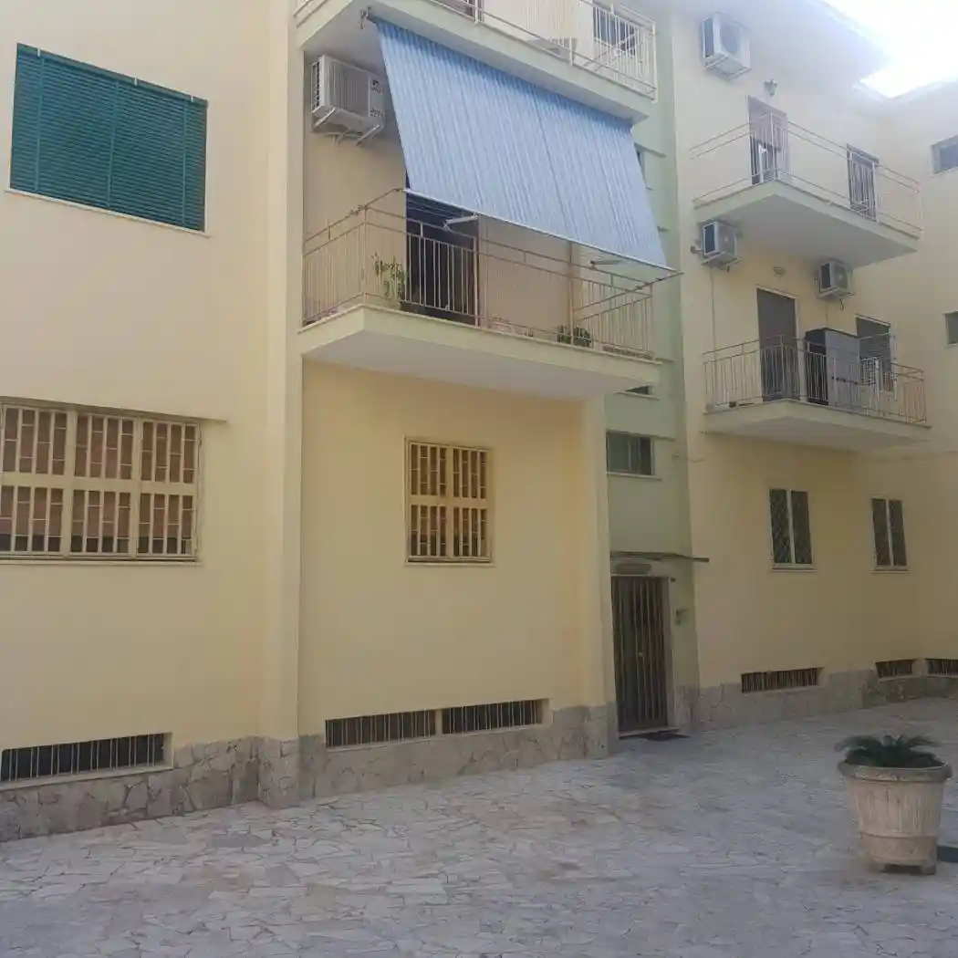 Appartamento in affitto a Pozzuoli