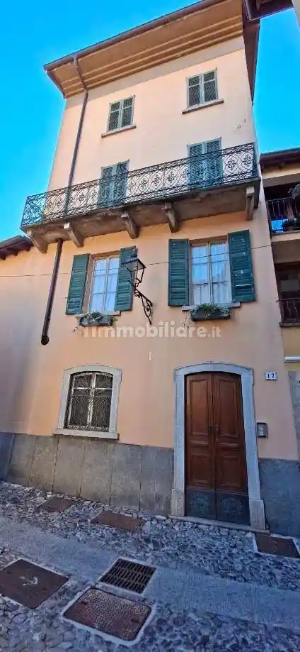 Appartamento in vendita a Bene Lario