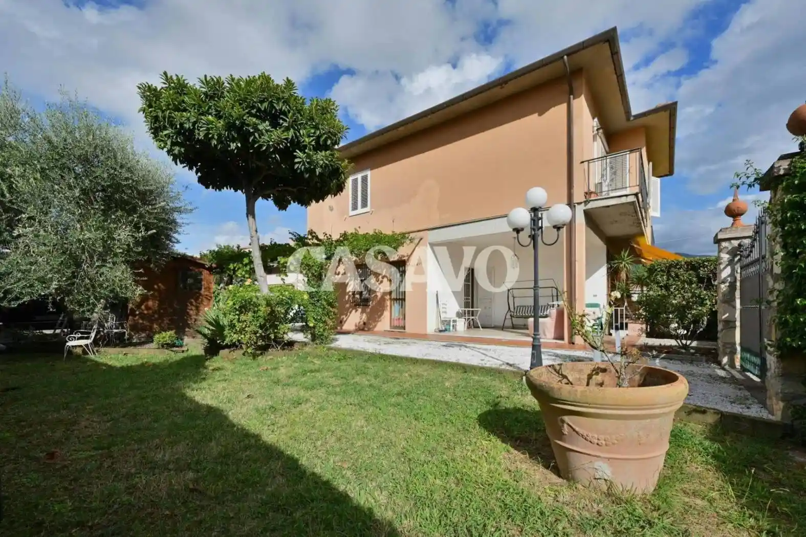 Villa in vendita a Cascina