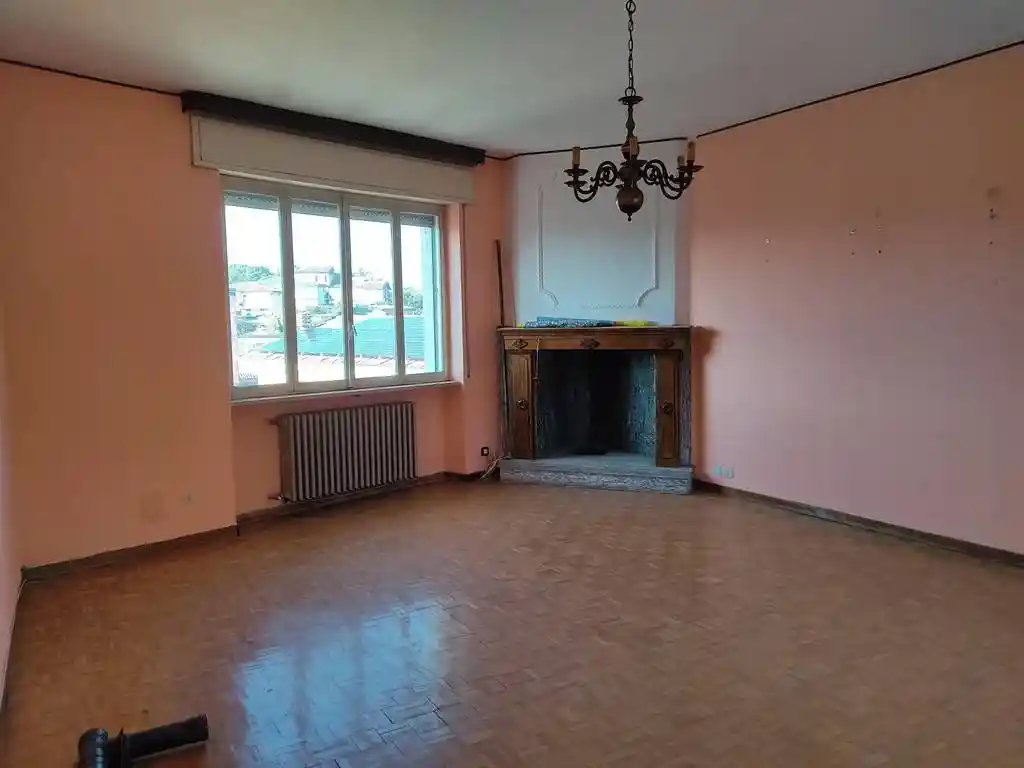 Appartamento in vendita a Ziano Piacentino