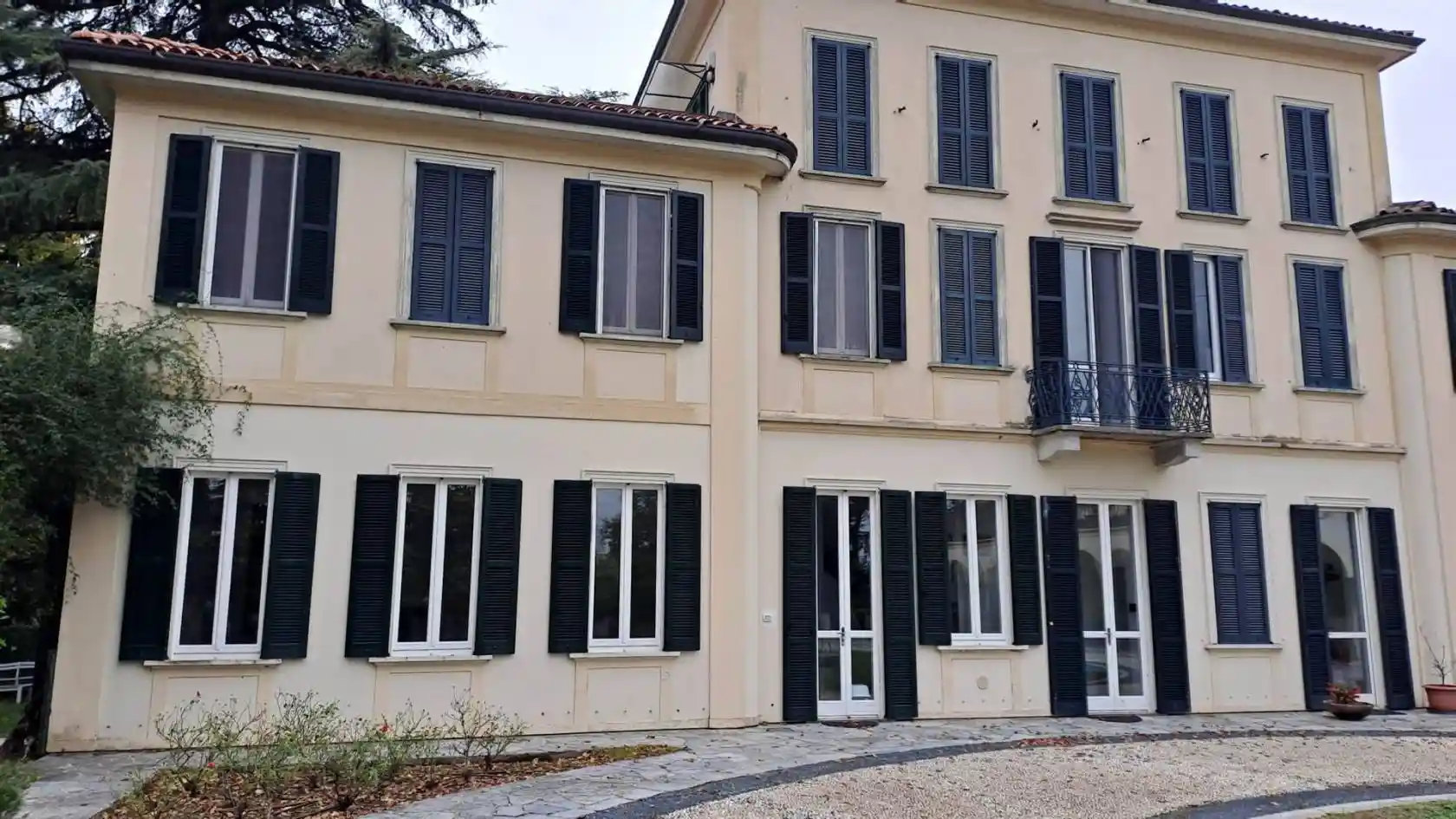 Appartamento in vendita a Besana in Brianza