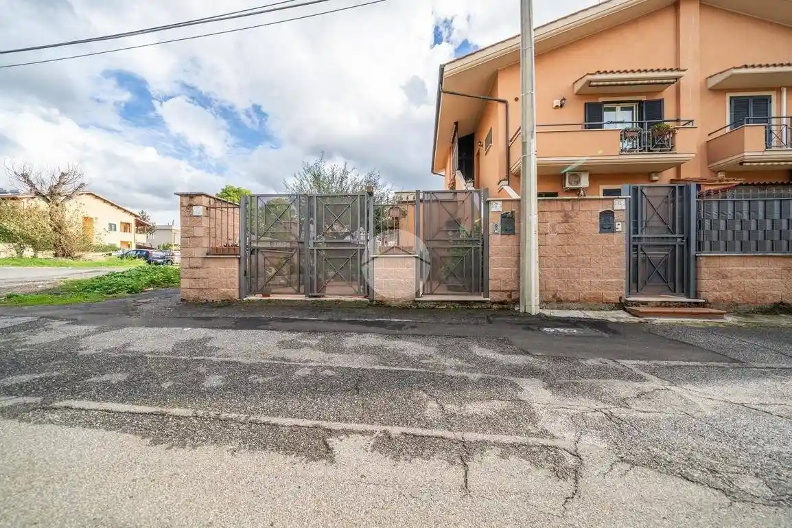Villetta a schiera in vendita a Roma
