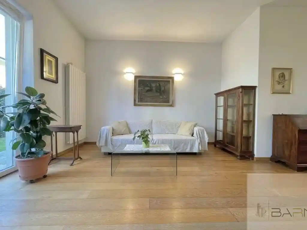 Appartamento in vendita a Viareggio