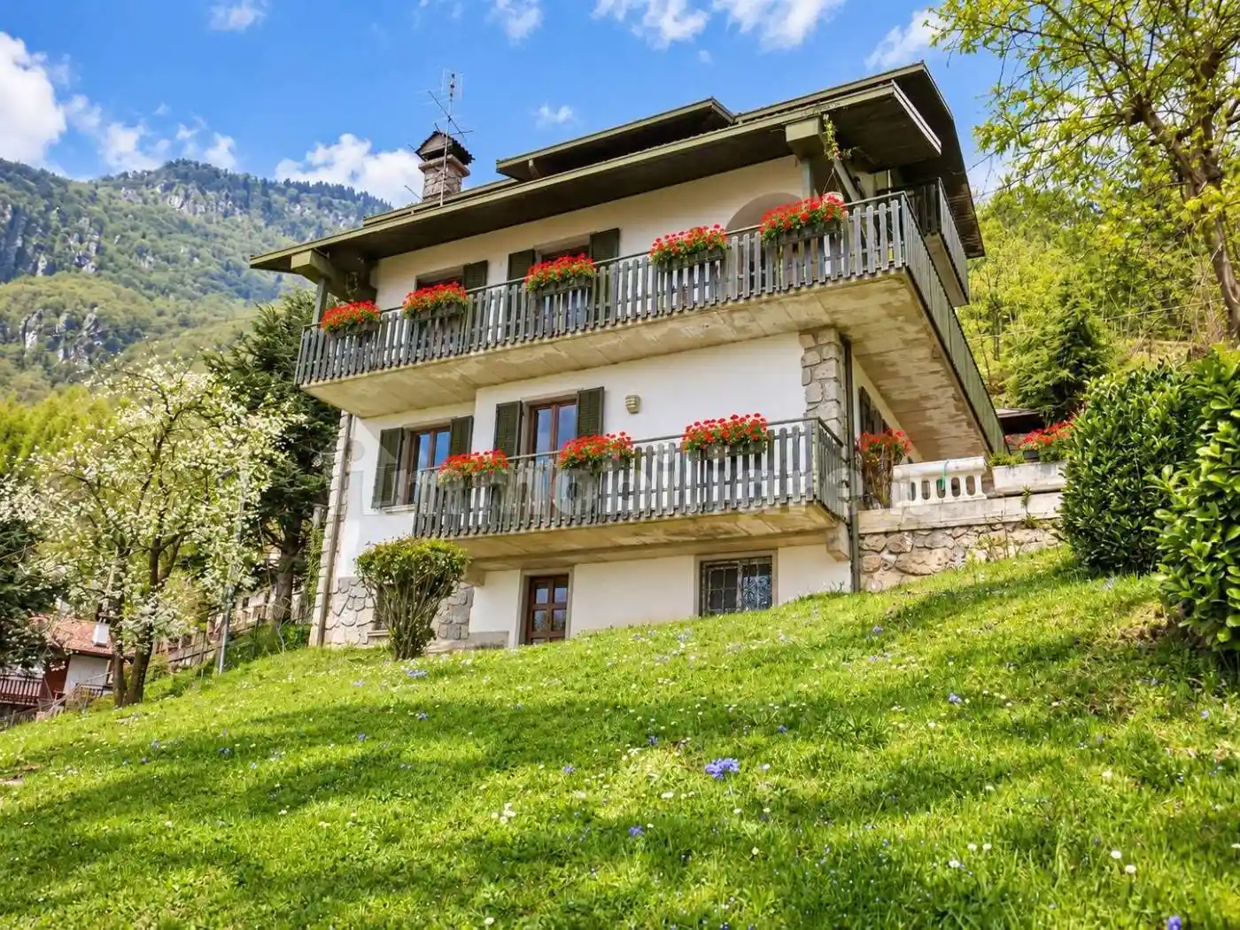 Villa in affitto a Cornalba