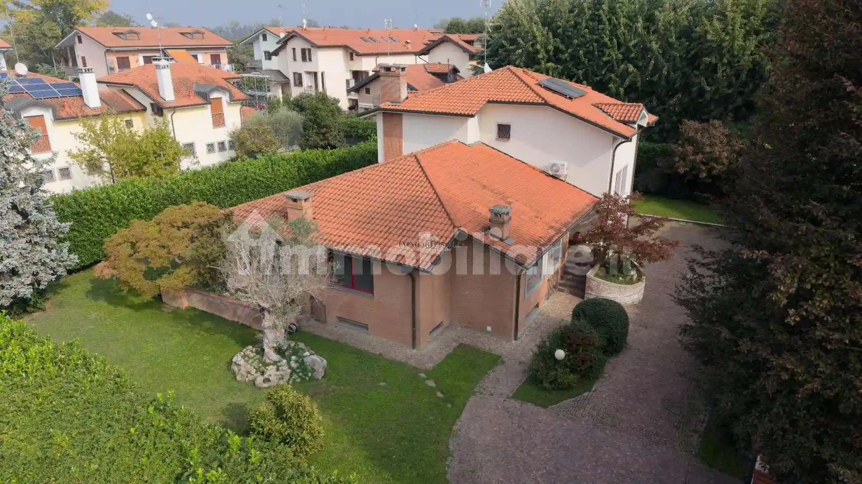 Villa in vendita a Abbiategrasso
