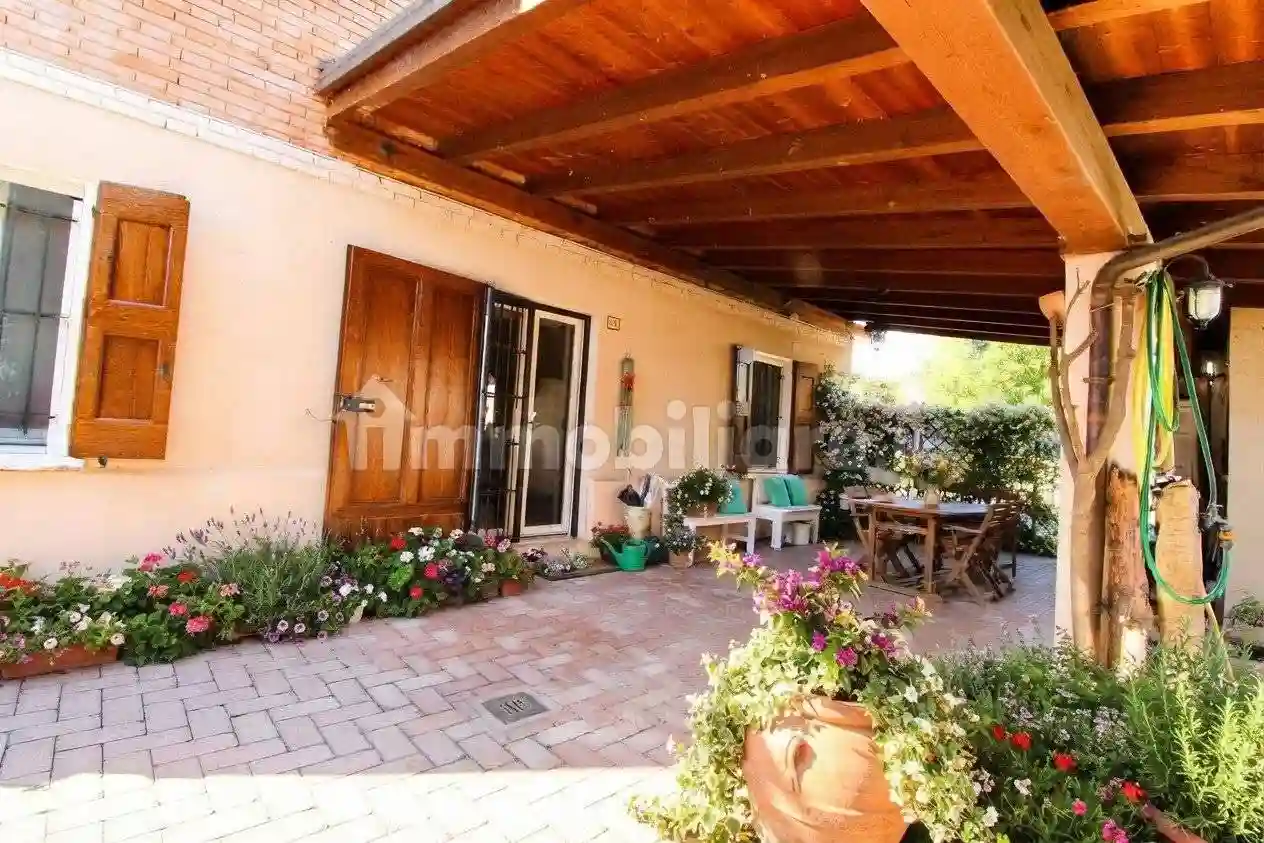 Villetta a schiera - foto 2