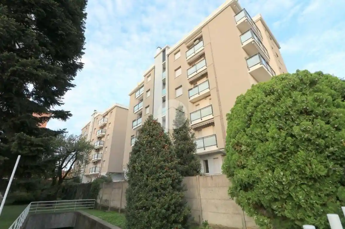 Appartamento in vendita a Rho