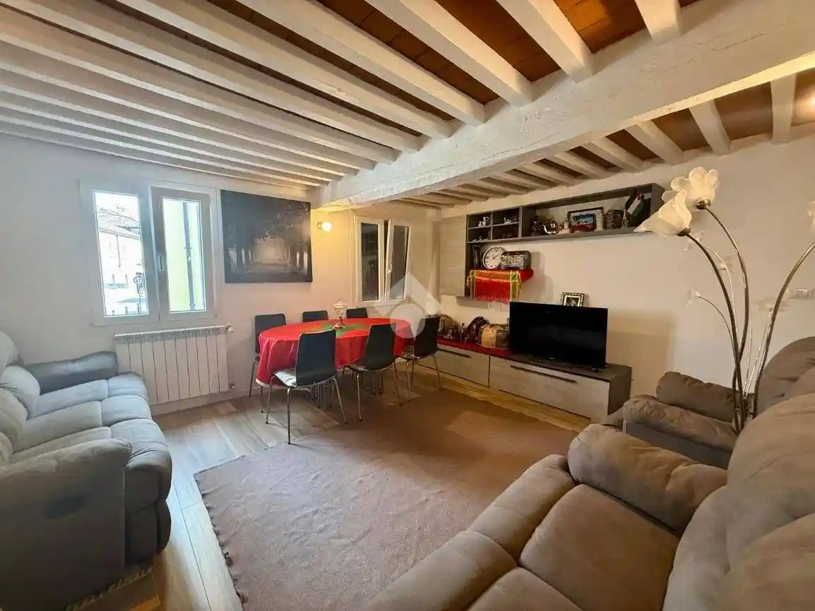 Casa indipendente in vendita a Sant'Ilario d'Enza