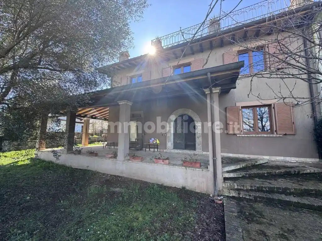 Villa in affitto a Supino