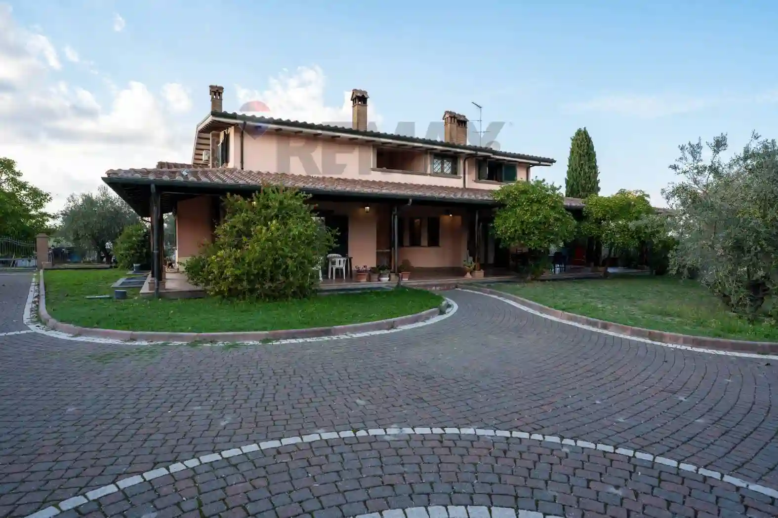Villa - foto 2
